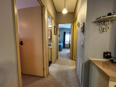 This tastefully updated and well maintained 2 bed 2 bath - photo 22
