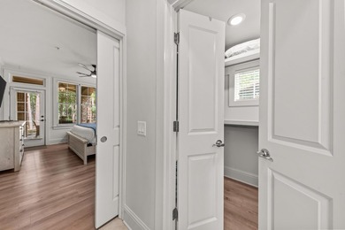 Beautifully renovated 2-bedroom, 2-bath Lake Club Condo with a - photo 28