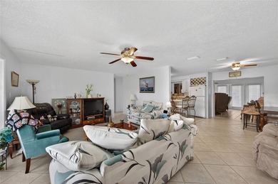 GRANDPARENTS, this is the house the grandkids want you to buy! - photo 8