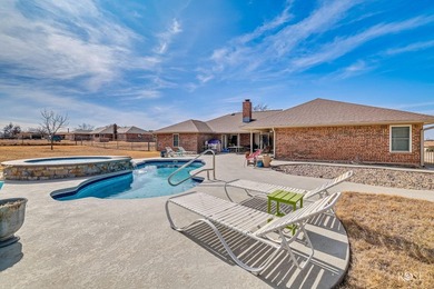 Welcome to 109 Bagpipe in San Angelo, TX! This spacious 3 - photo 32