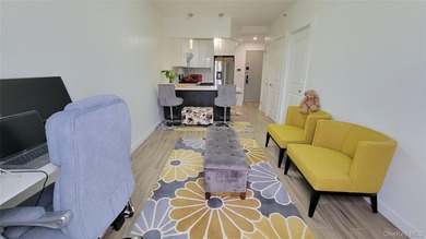 One-of-a-kind Top Floor Private Corner Unit facing Western - photo 33