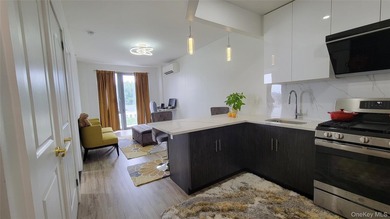 One-of-a-kind Top Floor Private Corner Unit facing Western - photo 35