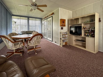 This tastefully updated and well maintained 2 bed 2 bath - photo 38