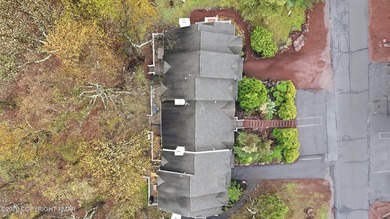 Welcome to your dream Pocono Mountain retreat! This turn-key - photo 46