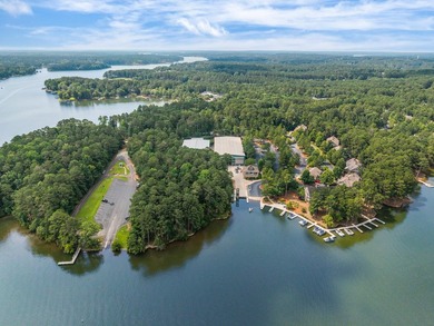 Beautifully renovated 2-bedroom, 2-bath Lake Club Condo with a - photo 47