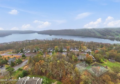 Welcome to your dream Pocono Mountain retreat! This turn-key - photo 49