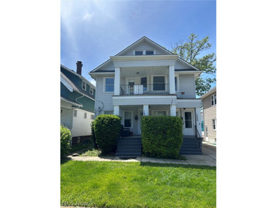 Well maintained and wonderfully located Lakewood duplex. Cook is - photo 1