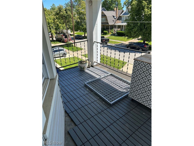 Well maintained and wonderfully located Lakewood duplex. Cook is - photo 3