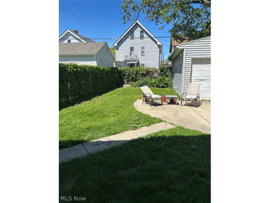 Well maintained and wonderfully located Lakewood duplex. Cook is - photo 7