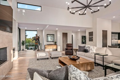 A striking example of contemporary design, this single-level - photo 11