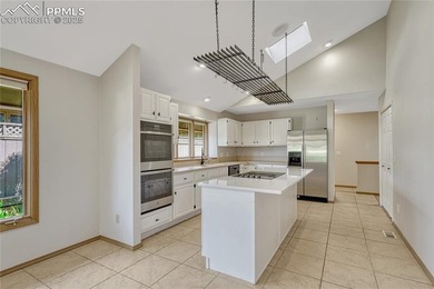 *** 4+ Bdrm, 5 Baths, 5,354 sq ft *** KISSING CAMELS GATED - photo 12