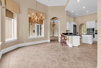 Stunning Mediterranean Golf Course Estate in the Prestigious - photo 13