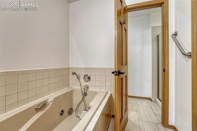 *** 4+ Bdrm, 5 Baths, 5,354 sq ft *** KISSING CAMELS GATED - photo 15