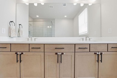 Experience luxury living in this beautifully upgraded townhome - photo 18