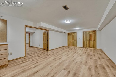 *** 4+ Bdrm, 5 Baths, 5,354 sq ft *** KISSING CAMELS GATED - photo 29