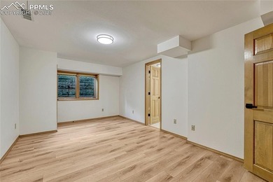 *** 4+ Bdrm, 5 Baths, 5,354 sq ft *** KISSING CAMELS GATED - photo 35