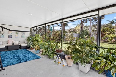 Welcome to this charming 3-bedroom, 2-bathroom villa in 55+ - photo 47