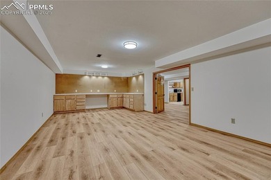 *** 4+ Bdrm, 5 Baths, 5,354 sq ft *** KISSING CAMELS GATED - photo 50