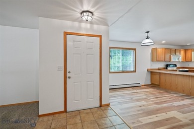 Welcome to 625 N 5th Ave Unit V! This refreshed, move-in ready - photo 9