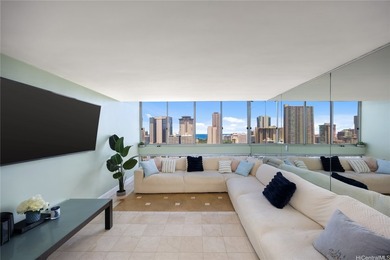 Rarely available high-floor split-level townhouse style living - photo 4