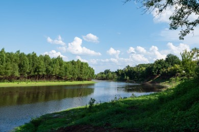 (private lake, pond, creek) Home For Sale in Dekalb Texas