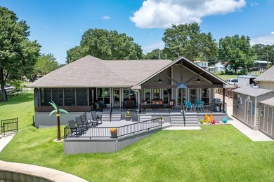 Welcome to your dream waterfront retreat on beautiful Cedar - photo 1