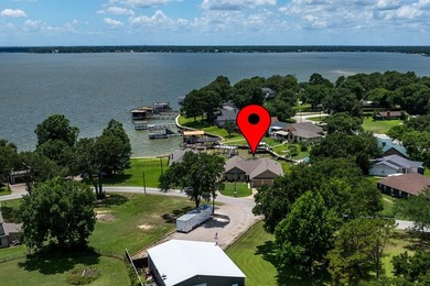 Welcome to your dream waterfront retreat on beautiful Cedar - photo 5