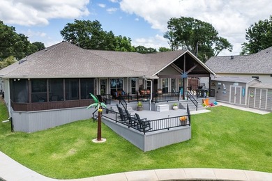 Welcome to your dream waterfront retreat on beautiful Cedar - photo 6