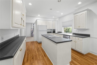 Beautiful 4-bedroom brick home on a large, private lot in the - photo 11