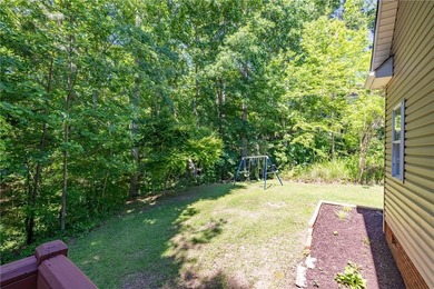 Beautiful 4-bedroom brick home on a large, private lot in the - photo 19