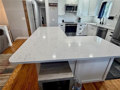 THIS HOME IS PERFECT!- METICULOUSLY MAINTAINED - BEAUTIFUL - photo 10