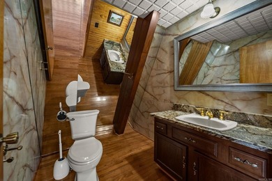 Spectacular custom built home on the bank of the Arkansas River - photo 22