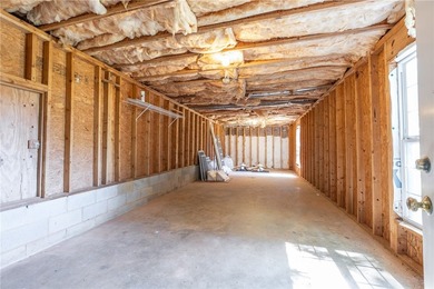 Beautiful 4-bedroom brick home on a large, private lot in the - photo 36