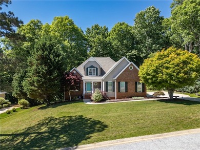 Beautiful 4-bedroom brick home on a large, private lot in the - photo 39