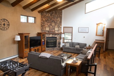 Beautiful getaway in Angel Fire only 1.7 mi from the ski base - photo 2
