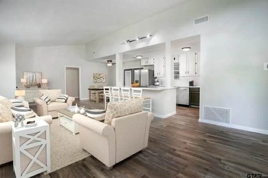 Charming 3-bedroom, 2-bath home located in the gated Hide A Way - photo 6