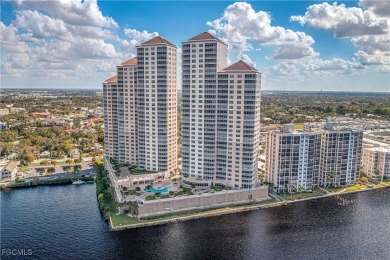 Caloosahatchee River Condo For Sale in Fort Myers Florida