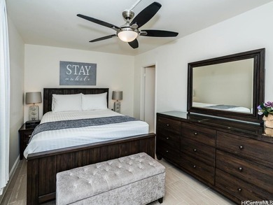 Beautifully renovated in 2018, this spacious 2-bedroom, 2-bath - photo 12