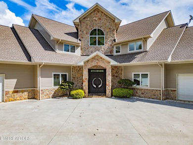Spectacular lakefront living with all the room inside and out - - photo 13