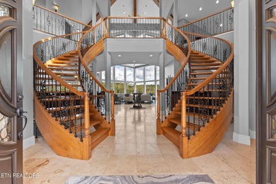 Spectacular lakefront living with all the room inside and out - - photo 14