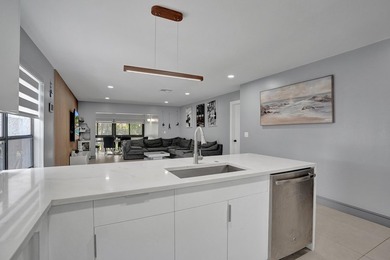 Stunning 3-bedroom, 2-bath unit with beautiful lake views from - photo 10