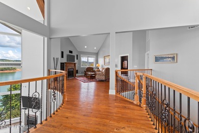 Spectacular lakefront living with all the room inside and out - - photo 39