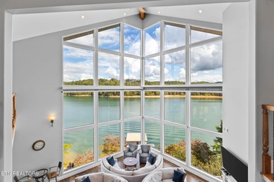 Spectacular lakefront living with all the room inside and out - - photo 40