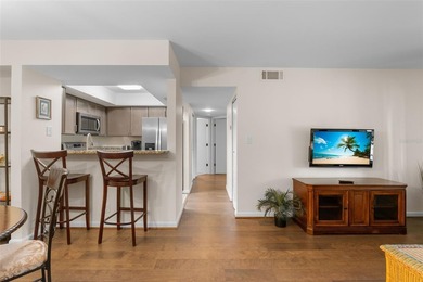 Welcome to The Oaks III! This charming well-updated (Ceilings - photo 4