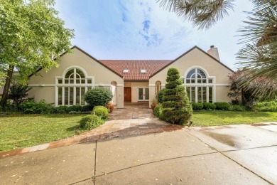 Lake Home For Sale in Burr Ridge, Illinois