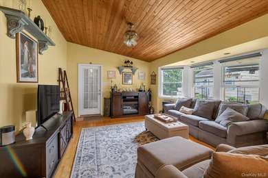 Spacious East Islip Split-Level Home! This well-maintained - photo 6