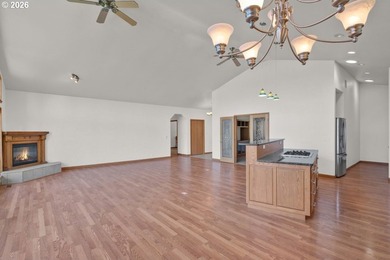 PRICE IMPROVMENT! INCREDIBLE ONE-OWNER SOUTH LAKES ESTATE! - photo 10
