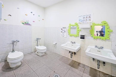 Exceptional opportunity to acquire a well-maintained, elevator - photo 15