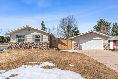 Lake Como- Chippewa County Home For Sale in Bloomer Wisconsin