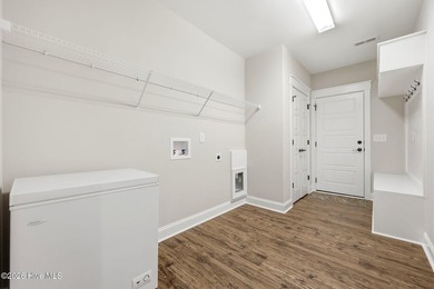 QUALIFIED BUYERS: TAKE ADVANTAGE OF THIS PROPERTY'S OPPORTUNITY - photo 27